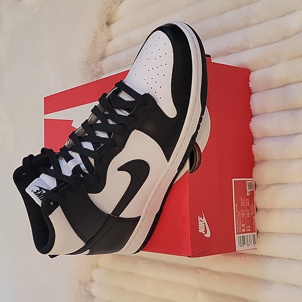 Nike Dunk High "Panda" 9.5 (M) - Picture 5 of 6